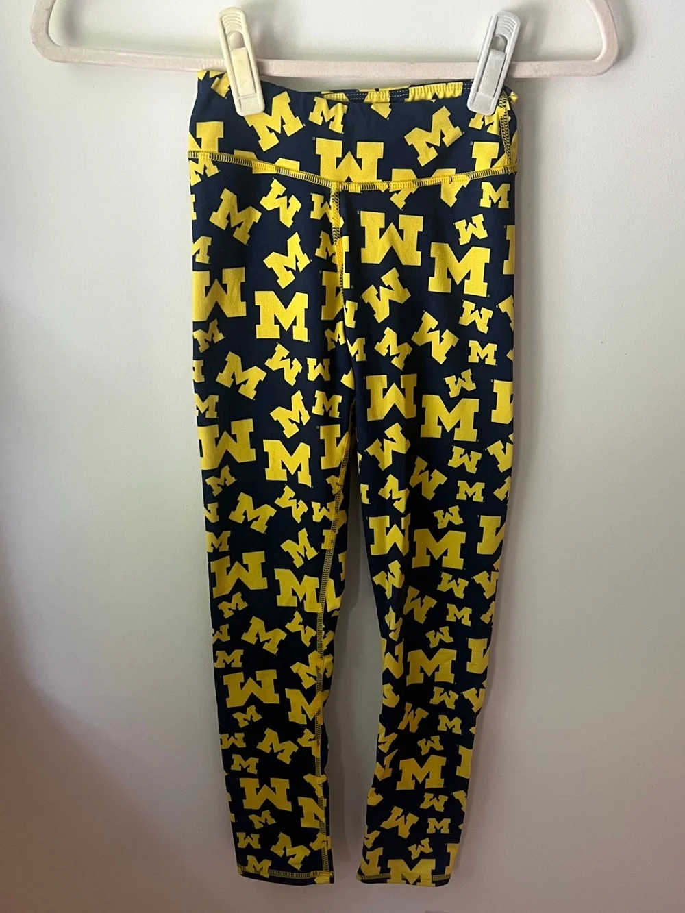 Girls Universiry of Michigan Maize and Blue Legginds